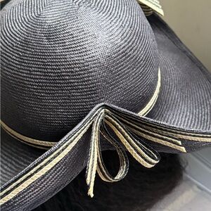 Mr. Kurt Original Straw Sun Hat Black Beige Ribbon Accent Wide Brim‎
